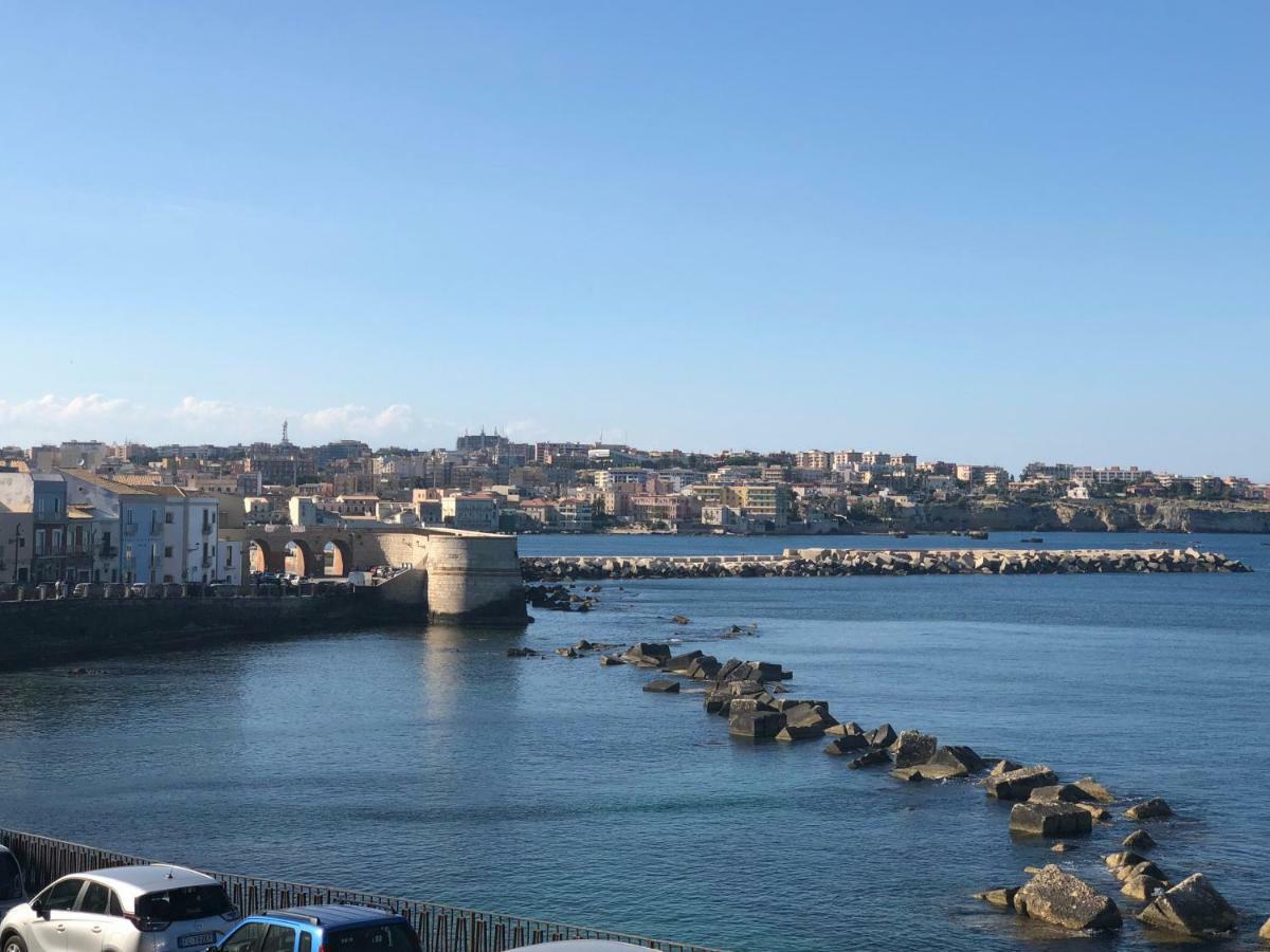 Nettuno Suite Syracuse Exterior foto